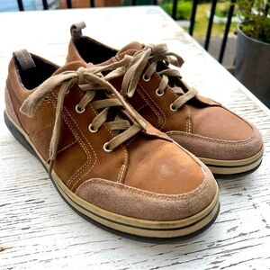 Men's Bass Brown Leather Lace-up Sneakers Size 9M
